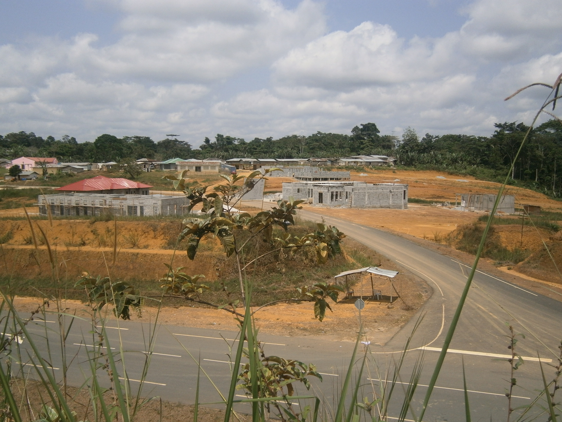 Poblados de nueva creación en Guinea Ecuatorial — imagen 3